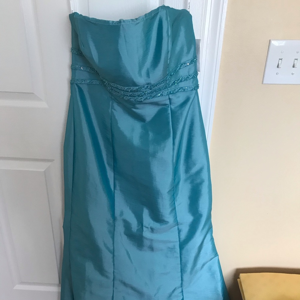 Turquoise strapless gown